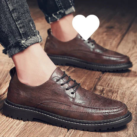 Elegant Lace-Up British Men's Shoes (One Pair)