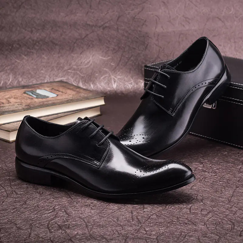 Carved Cowhide Leather Pointed Toe Men's Shoes
