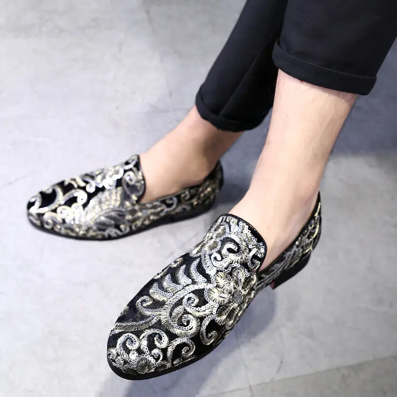 Embroidered Men's Shoes